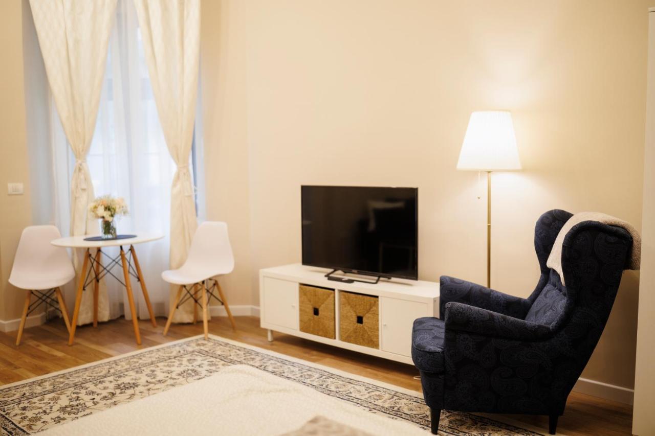 Jolie Flat In The Heart Of The City Temešvár Exteriér fotografie